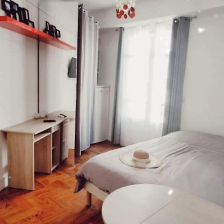 Jolie chambre indépendante centre Nizza Esterno foto